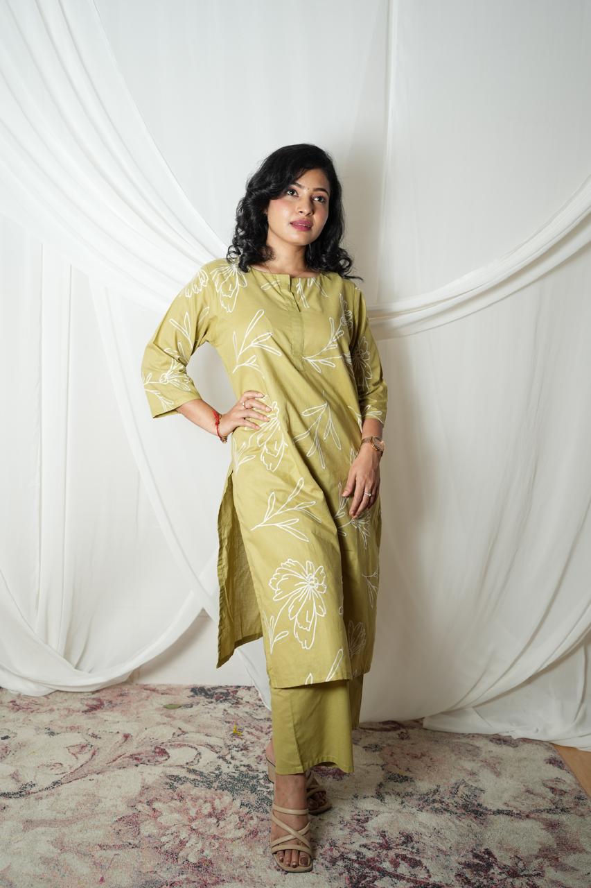 Earthy Green Floral Outline Kurta Set - KURTI PANT - Rever