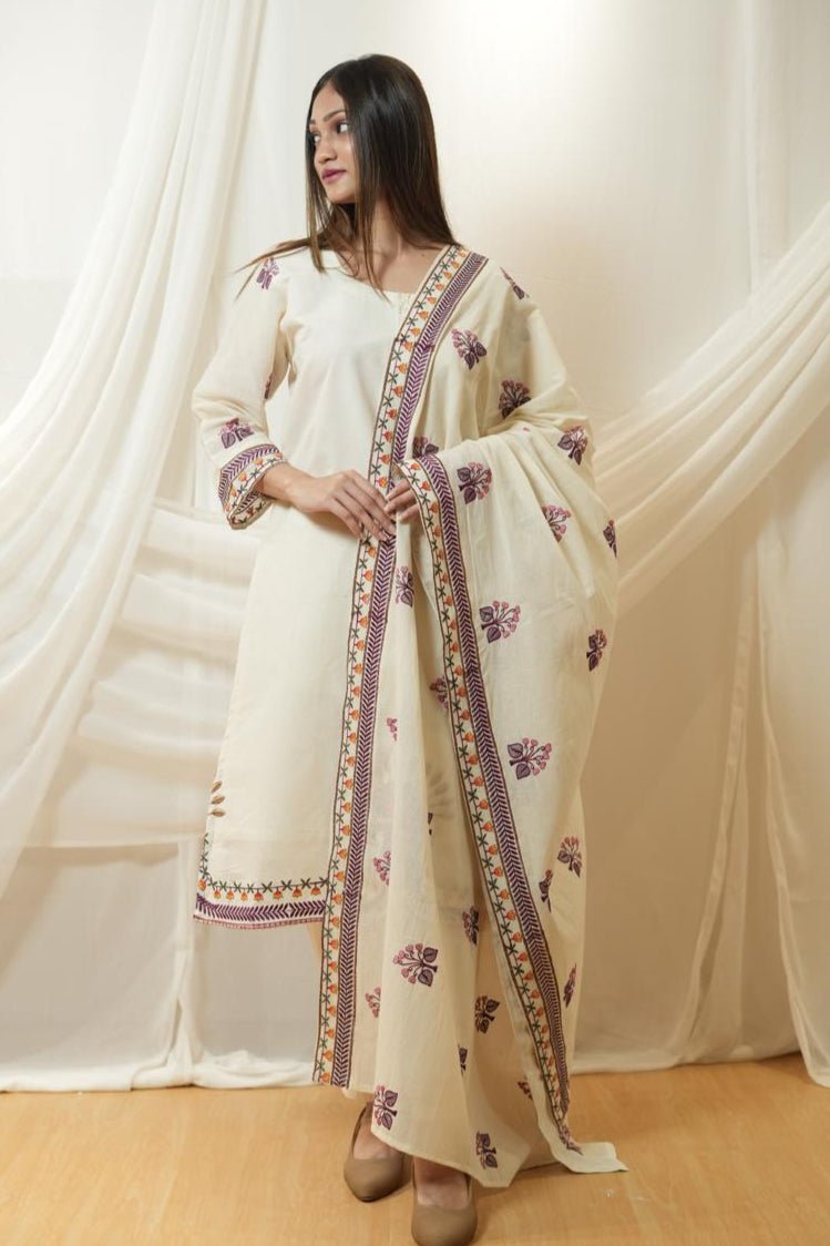 "Elegant Off - White Block Print Kurta Set with Embroidered Dupatta" - KURTI PANT WITH DUPATTA - Rever